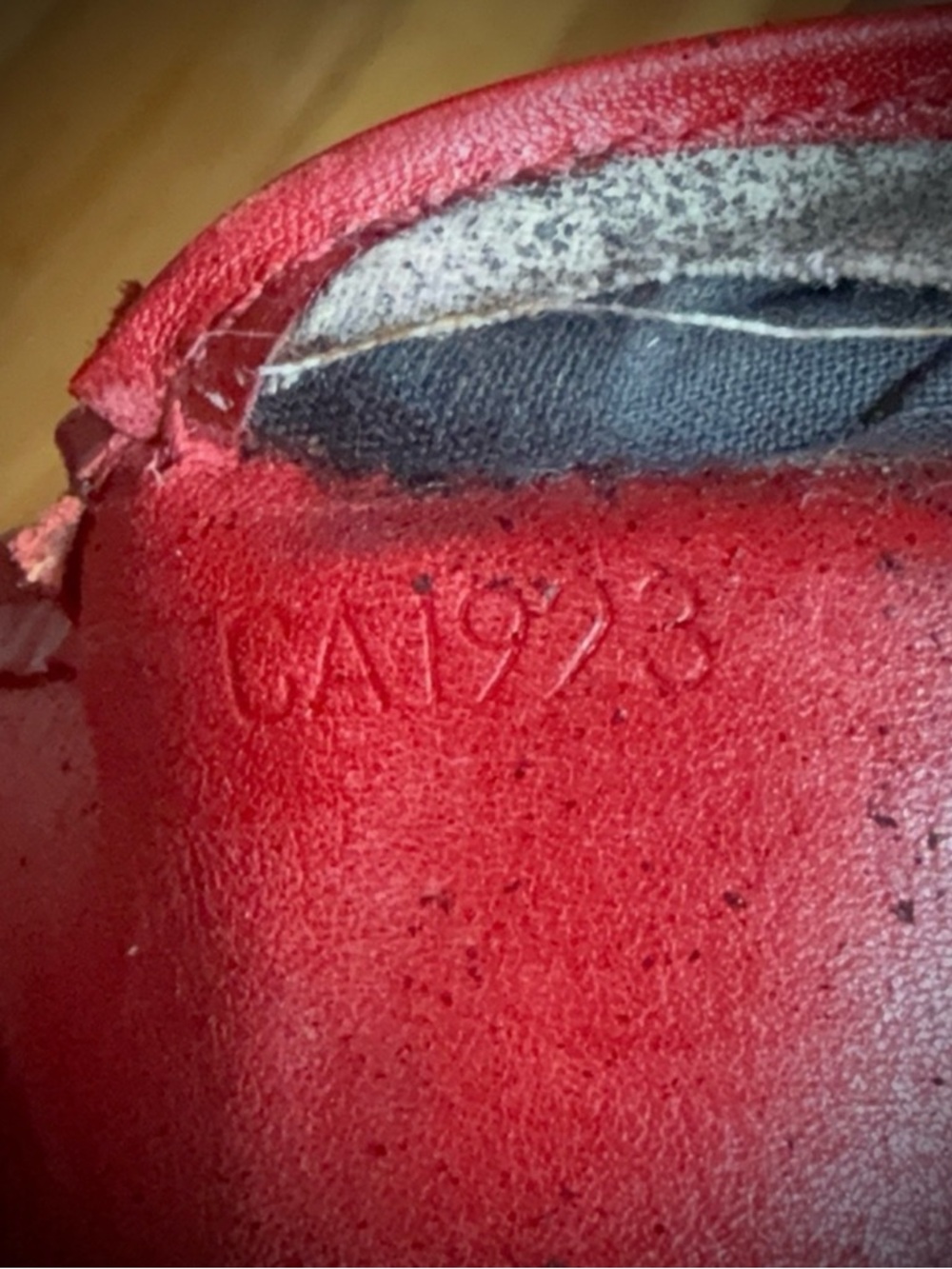 Louis Vuitton Red Sarah Long Wallet Clutch in Epi Leather - Picture 15 of 16